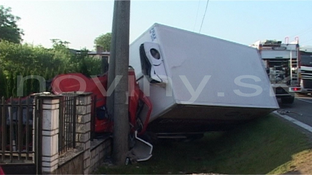 Smrteľná nehoda v Benkovciach, nákladiak